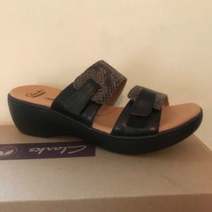 Clark’s women’s sandal size 8.5 new in box